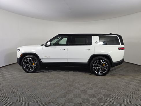 Used 2024 Rivian R1S Adventure AWD/4WD image 2