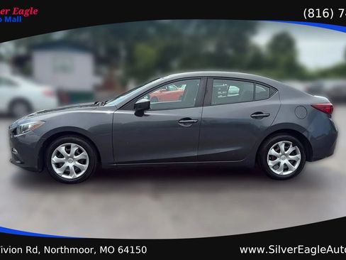 Used 2016 MAZDA MAZDA3 i Sport FWD image 2