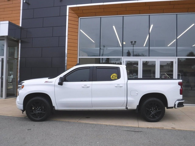 Used 2022 Chevrolet Silverado 1500 RST AWD/4WD image 2