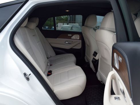 Used 2025 Mercedes-Benz GLE 450 4MATIC Coupe image 22
