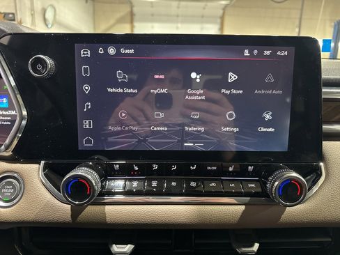 New 2026 GMC Canyon Denali image 30