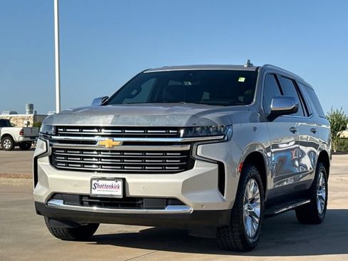 Used 2021 Chevrolet Tahoe Premier RWD image 3