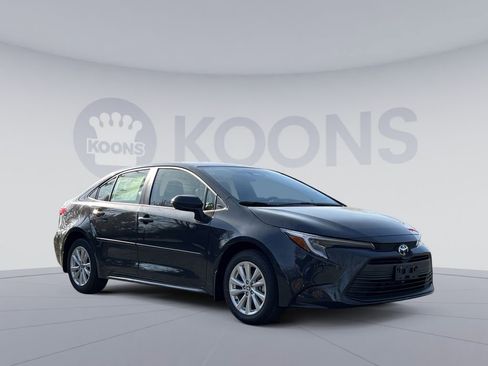 New 2026 Toyota Corolla LE FWD image 5