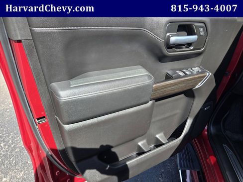 Used 2019 Chevrolet Silverado 1500 RST AWD/4WD image 33