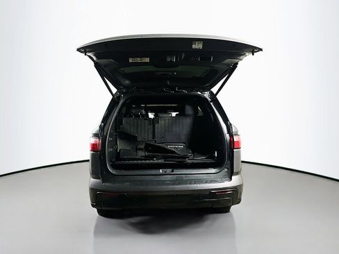 Used 2023 Toyota Sequoia Platinum AWD/4WD image 38