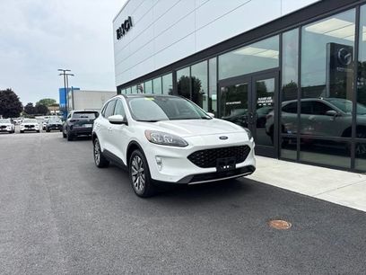 Used 2022 Ford Escape Titanium w/ Class II Trailer Tow Package