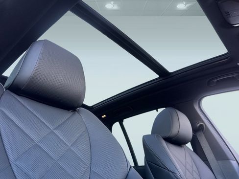 New 2026 BMW X5 xDrive50e AWD/4WD image 13