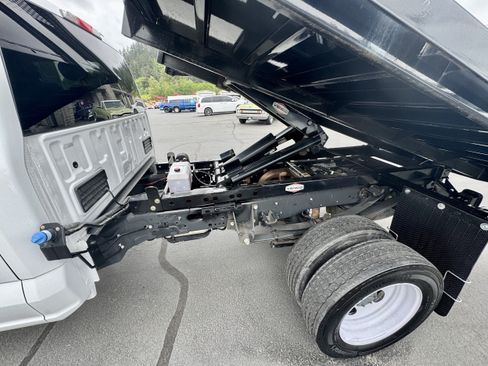 Used 2023 Ford F450 XLT w/ XLT Value Package AWD/4WD image 6