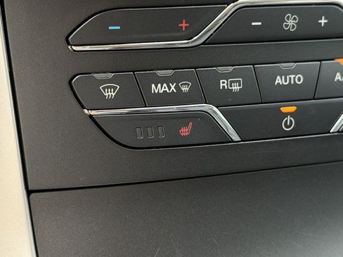 Used 2019 Ford Edge SEL w/ Equipment Group 201A image 6