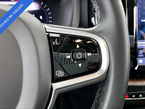 Certified 2024 Volvo XC60 B5 Plus w/ Protection Package Premier AWD/4WD image 27