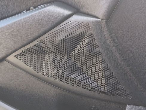 Used 2023 Kia Seltos S image 59