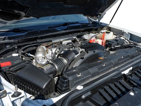 Used 2024 Chevrolet Silverado 3500 LT w/ Convenience Package image 59