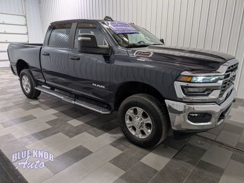 Used 2025 RAM 2500 Big Horn AWD/4WD image 6