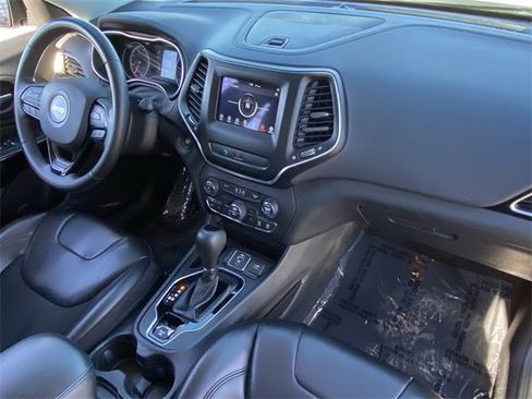 Used 2020 Jeep Cherokee Latitude Plus image 21