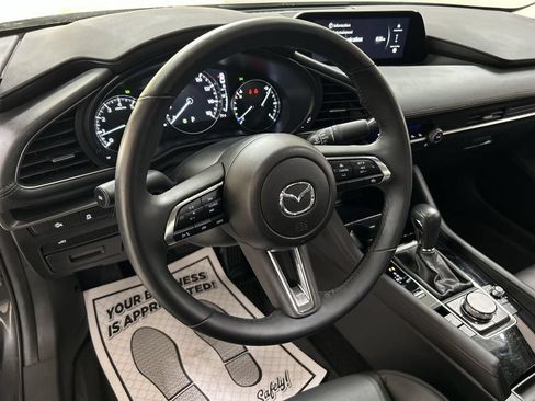 Certified 2025 MAZDA MAZDA3 s FWD image 4