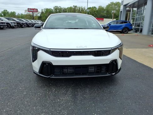 New 2026 Kia K4 GT-Line Turbo FWD image 3