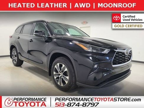 Certified 2026 Toyota Highlander XLE AWD/4WD image 1