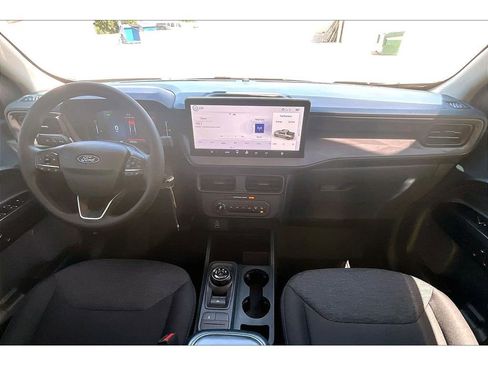 Used 2025 Ford Maverick XL FWD image 18