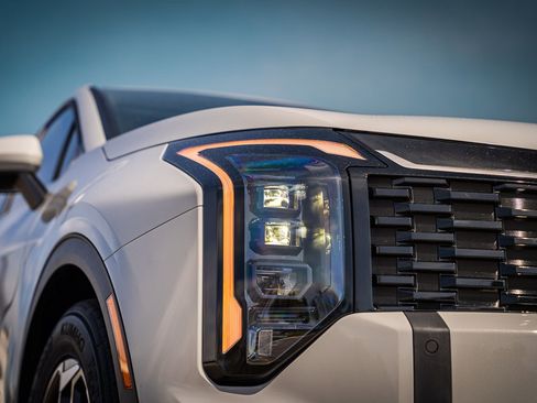 New 2026 Kia Sportage EX FWD image 10