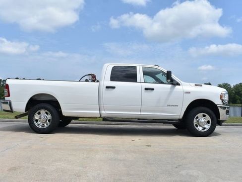 Used 2022 RAM 2500 Tradesman w/ Chrome Appearance Group AWD/4WD image 3