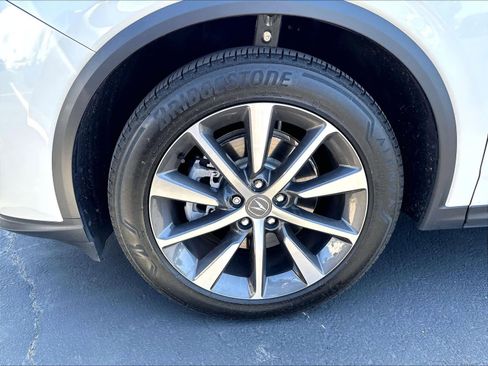 Used 2025 Acura MDX SH-AWD w/ Technology Package image 35