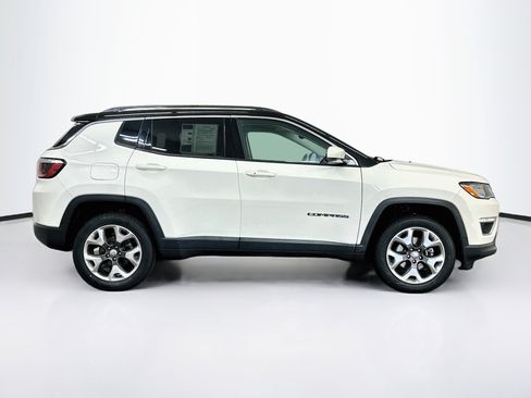 Used 2018 Jeep Compass Limited w/ Navigation Group AWD/4WD image 10