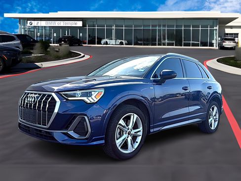 Used 2023 Audi Q3 2.0T Premium Plus w/ Premium Plus Package AWD/4WD image 1