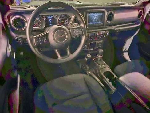Used 2022 Jeep Wrangler Unlimited Sport AWD/4WD image 13