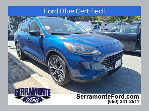 Used 2022 Ford Escape SE w/ SE Sport Appearance Package FWD image 1
