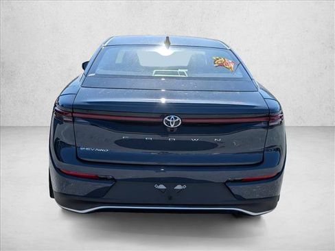 Used 2026 Toyota Crown XLE image 7