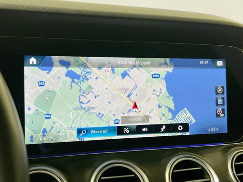 Used 2022 Mercedes-Benz E 350 E 350 image 28