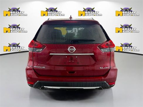 Used 2018 Nissan Rogue SL image 5