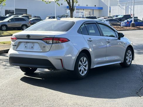 Used 2024 Toyota Corolla LE image 11