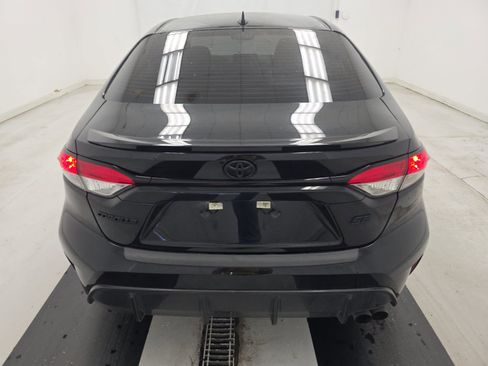 Used 2025 Toyota Corolla SE FWD image 4