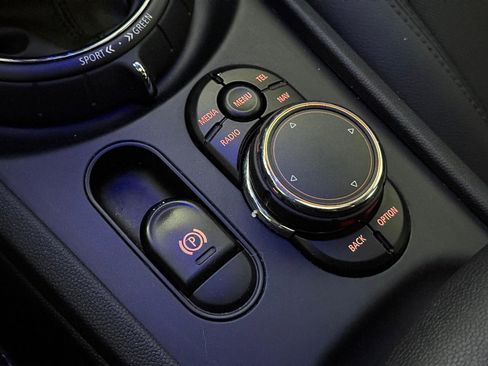 Used 2016 MINI Cooper Clubman S image 40