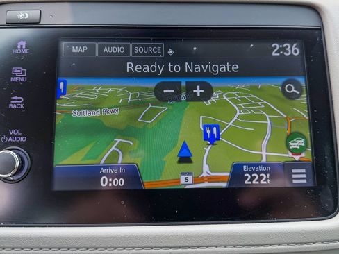 Used 2019 Honda HR-V Touring image 10