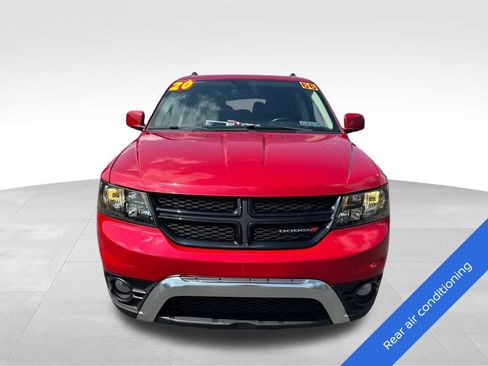 Used 2020 Dodge Journey Crossroad FWD image 2