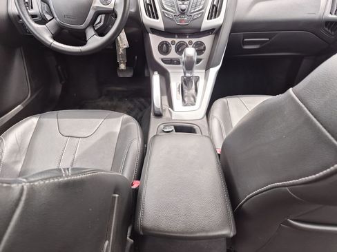 Used 2013 Ford Focus SE FWD image 27