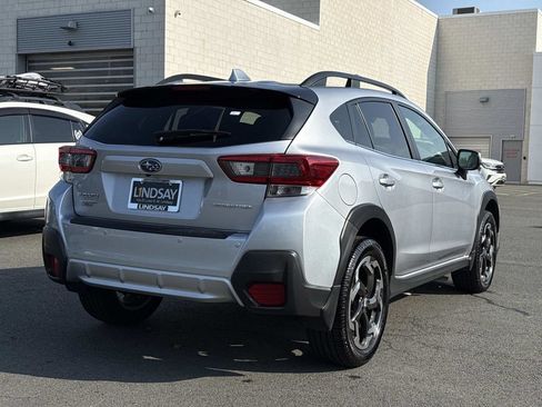 Used 2021 Subaru Crosstrek 2.5i Limited w/ Moonroof Package 2 AWD/4WD image 3