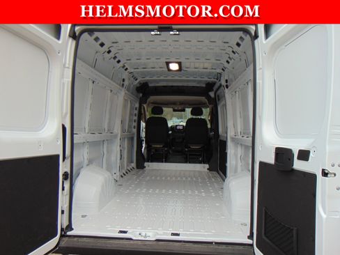 New 2026 RAM ProMaster 2500 w/ Convenience Group image 20