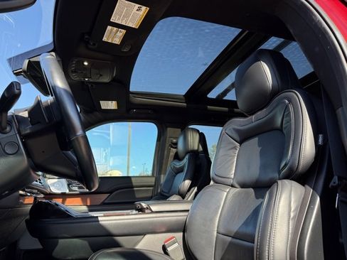 Used 2019 Lincoln Navigator Reserve w/ Cargo Package image 26