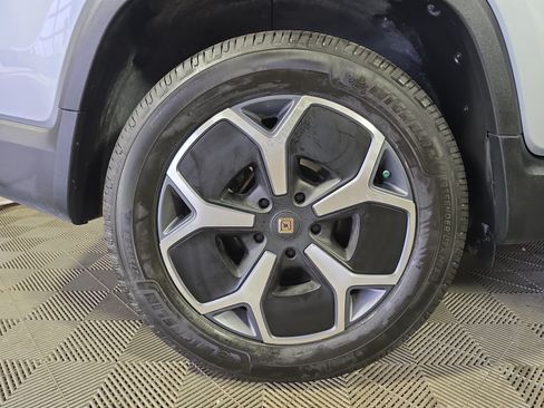 Used 2024 Rivian R1T Adventure AWD/4WD image 12