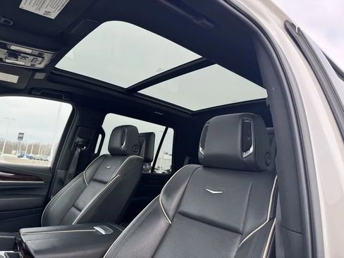 Used 2021 Cadillac Escalade Premium Luxury w/ Driver Assist Tech Package image 36