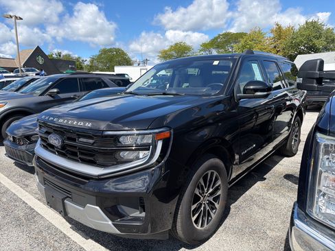 Used 2025 Ford Expedition Max Platinum AWD/4WD image 12