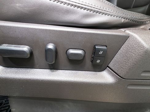 Used 2013 Ford F150 Platinum image 17