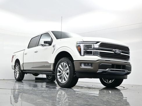New 2025 Ford F150 King Ranch w/ FX4 Off-Road Package image 43