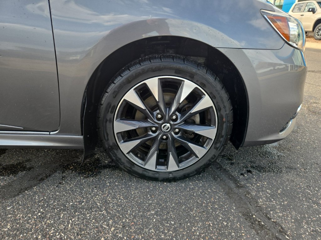 Used 2018 Nissan Sentra SR Turbo w/ Protection Package FWD image 16