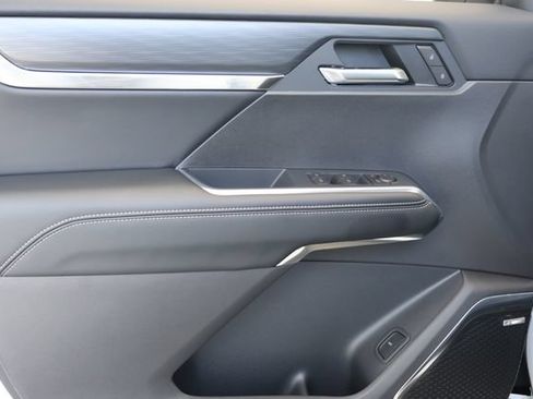 New 2026 GMC Acadia Elevation FWD image 12