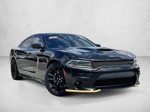 Used 2022 Dodge Charger R/T RWD image 12