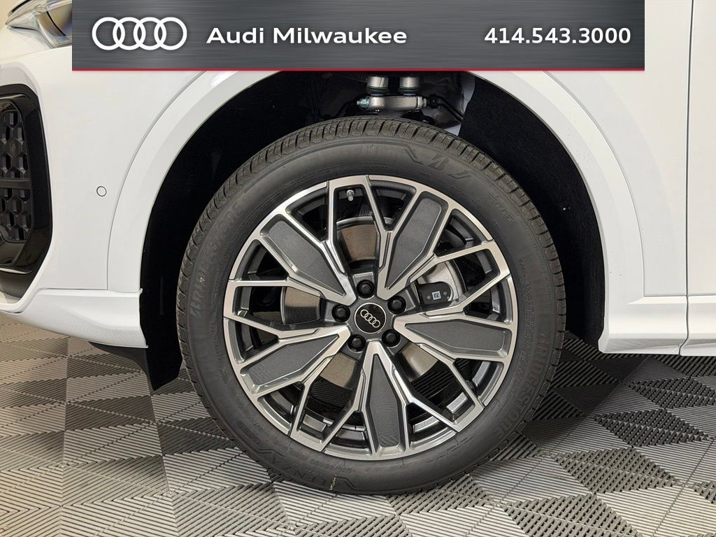 New 2026 Audi Q5 Premium Plus AWD/4WD image 12